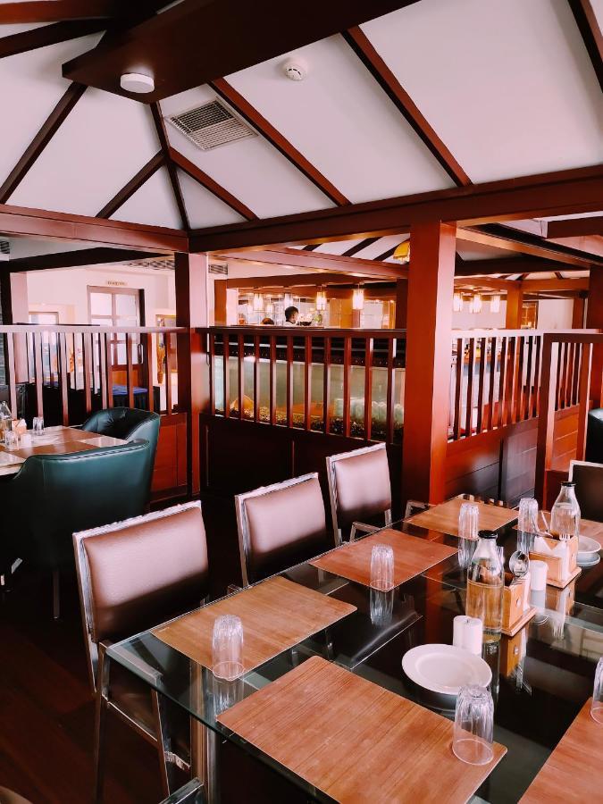 总统酒店 Kochi 外观 照片