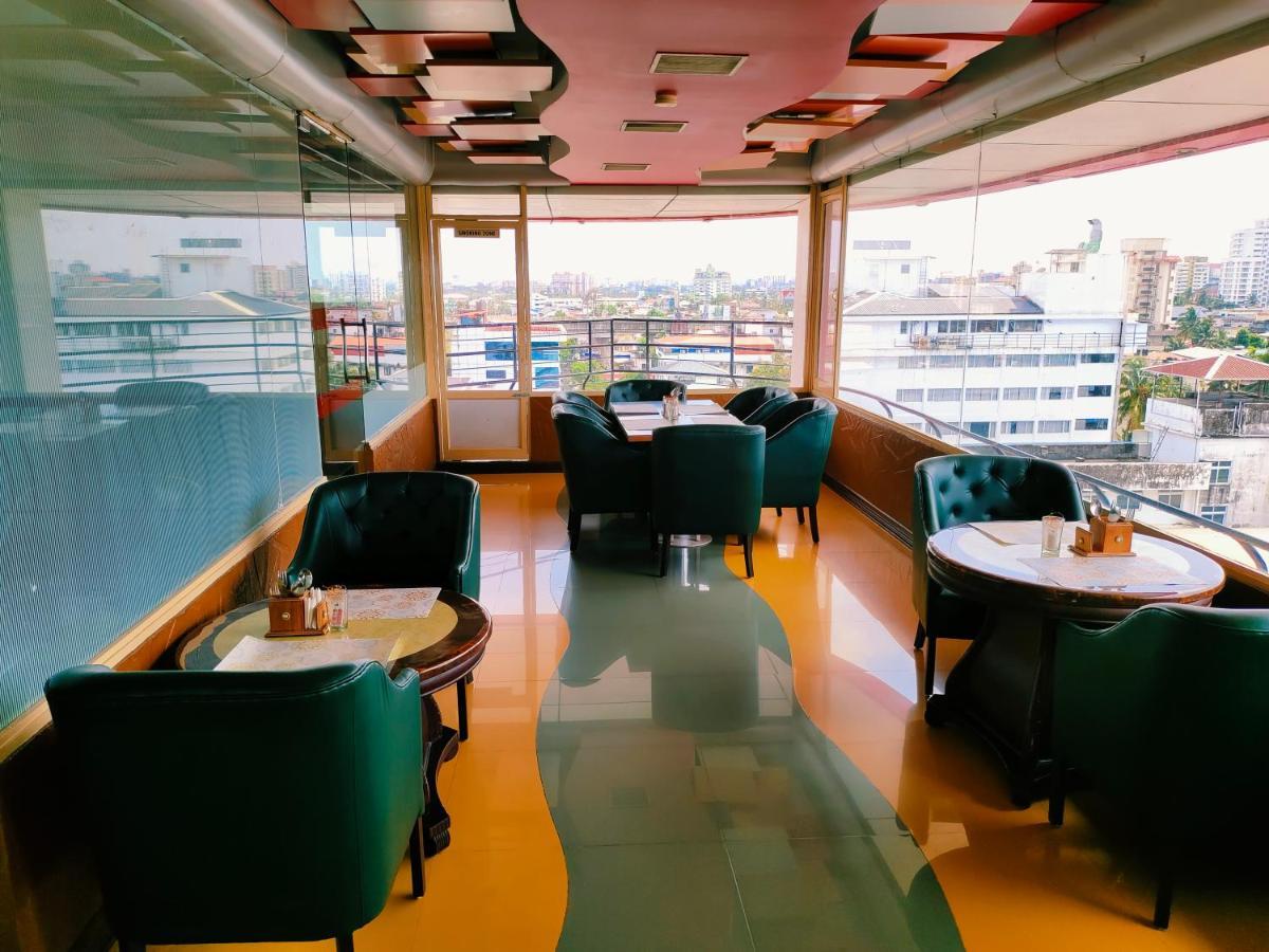 总统酒店 Kochi 外观 照片