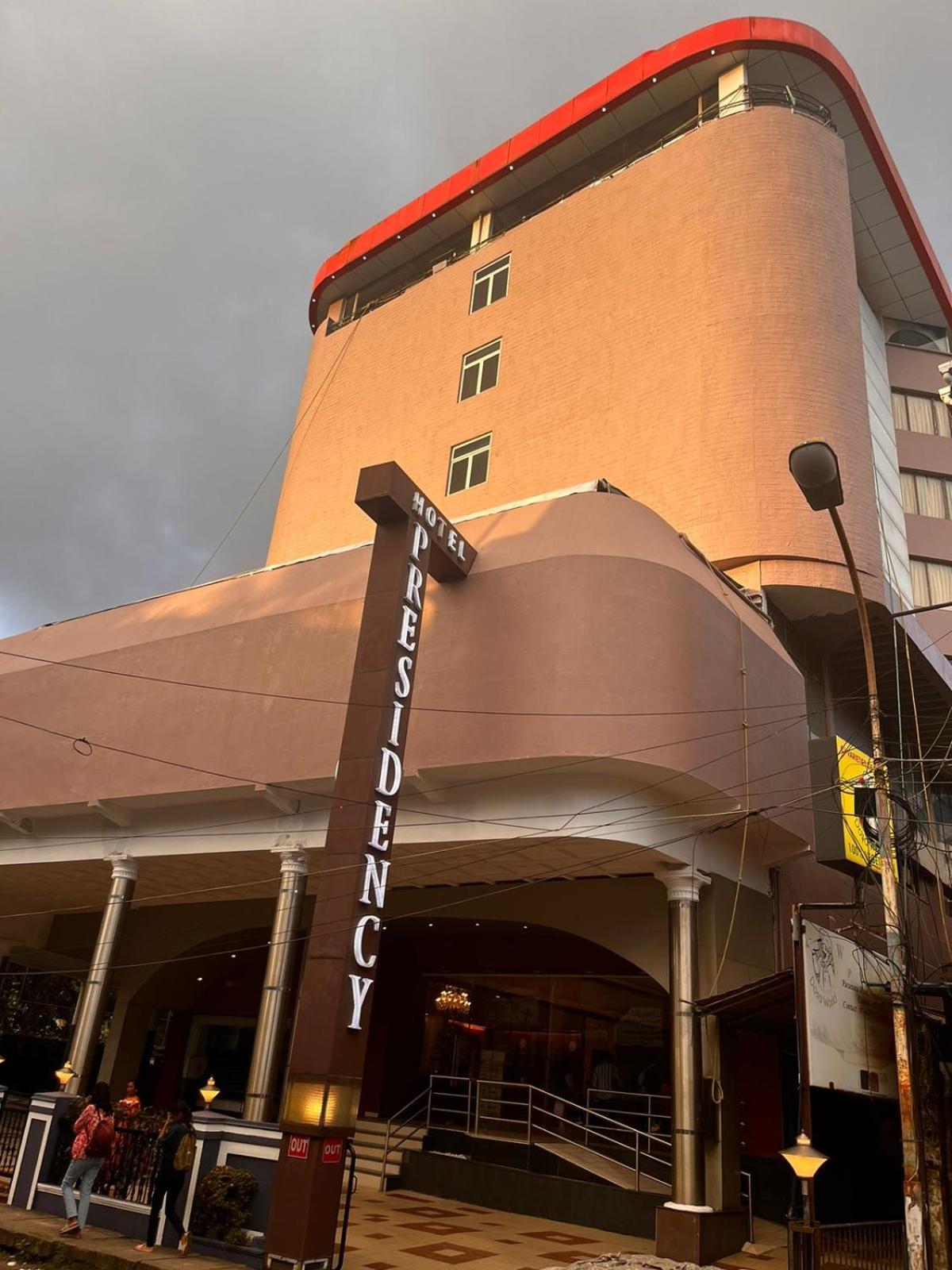 总统酒店 Kochi 外观 照片