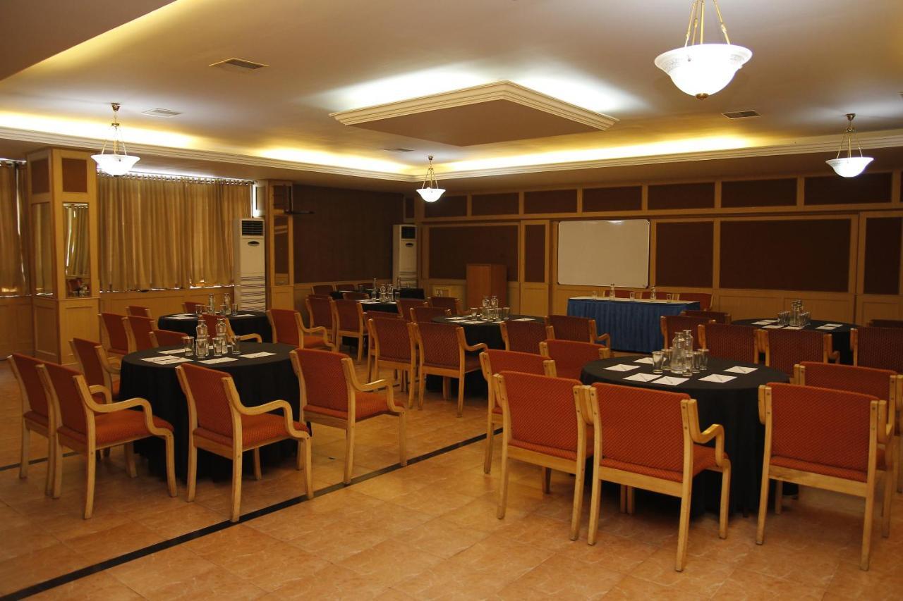 总统酒店 Kochi 外观 照片
