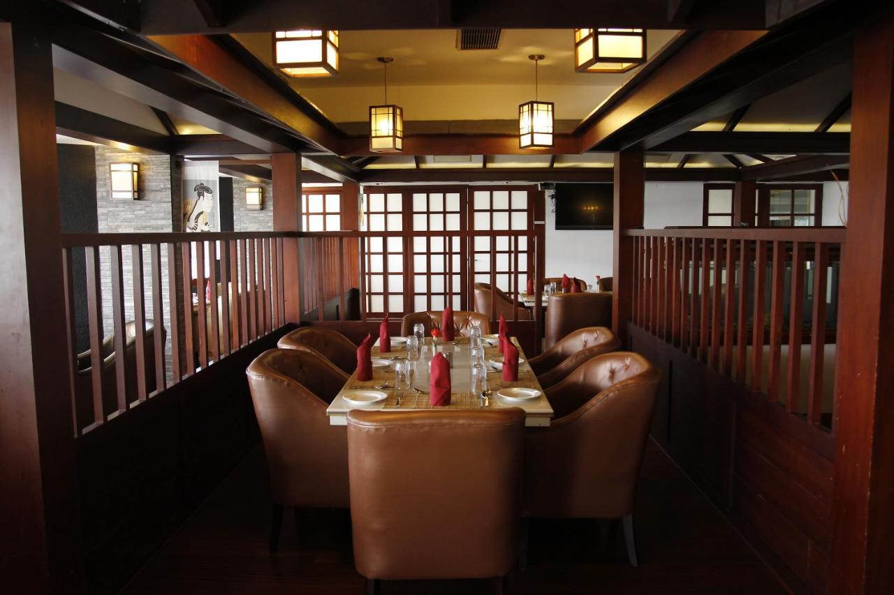 总统酒店 Kochi 外观 照片